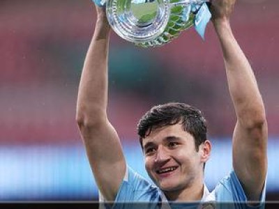 맨시티 유로파리그 우승으로 트로피 2개 더 확보