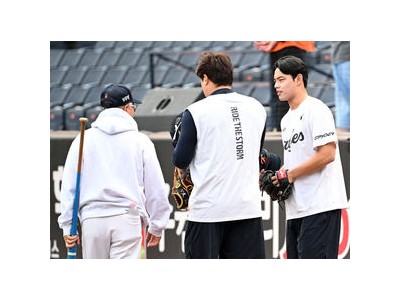 문동주 플레이오프 1차전 불펜 대기 감독은 상황 판단