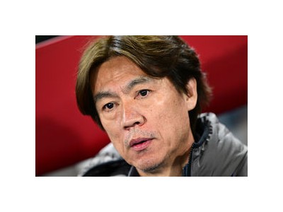 홍명보 감독 스리백 논란에 직접 반응