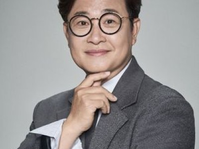 김성주가 더 스카웃 MC로 합류해 화제